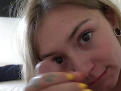 Enthousiasteling, Blond, Sperma, Sperma shot, Voetbeurt, Klein, Gezichtspunt, Tieten likken
