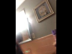 Enthousiasteling, Badkamer, Mooie dikke vrouwen, Cousine, Vingeren, Flashing, Spaans