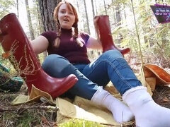 Pissing in pussy, girl masturbating in public, forest