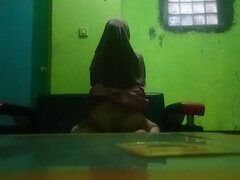 Delicious Asian teen hijab pussy wiggle homemade creampie