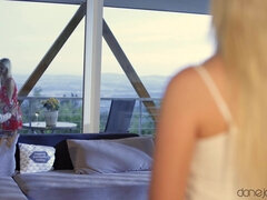 69 negenenzestig, Blond, Pijpbeurt, Bedriegen, Buiten, Klein, Doordringend, Mager