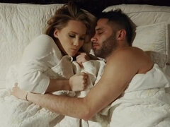 Grosse bite, Brunette brune, Poilue, Hd, Léchez, Petite femme, Chatte, Nénés