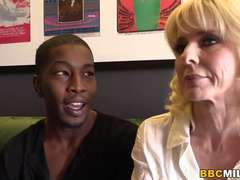 Noire, Femme couguar, Hd, Interracial, Mature, Mère que j'aimerais baiser