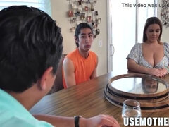 Amateur, Gros cul, Gros seins, Sucer une bite, Mère que j'aimerais baiser, Maman, Petite femme, Pov