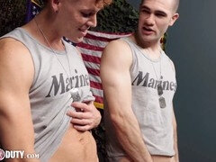 軍人, デカチン, フェラチオ, イマラチオ, ゲイ, 手コキする, コキ
