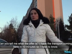 Семяизвержение, Чешки, Сперма на лице, Пальцем, На публике, Киски, Короткая стрижка, Сиськи