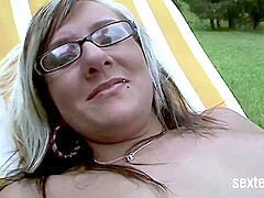 Большой член, Сперма во рту, Немки, Зрелые, Оргазм, На природе, Сиськи, Под юбкой