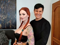 Cul, Sucer une bite, En levrette, Branlette thaïlandaise, Mère que j'aimerais baiser, Rousse roux, Jarretelles, Tatouage