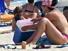 Close Up Topless MILFs - Hot Amateur Voyeur Beach Video