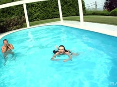 Большой член, Брюнетки, Кончили внутрь, На природе, Пирсинг