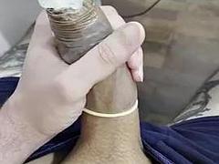 素人, デカチン, コンドーム, イく瞬間, 手コキする, オナニー, 一人, タトゥー
