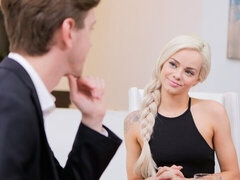 Blondine, Blasen, Hundestellung, Kleid, Erotisch, Handjob, Rasiert, Strümpfe