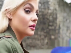 Arsch, Blondine, Blasen, Flashen, Geld, Pov, Öffentlich