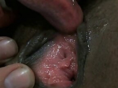 Asiatisch, Grosser schwanz, Aufs gesicht abspritzen, Hardcore, Riesig, Riesenschwanz, Zierlich, Titten