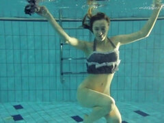 18 años, Tetas grandes, Hembra, Hd, Tetas naturales, Piscina, Ruso, Tetas