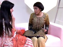 茶髪の, インド人, レズビアン, なめる, 淫乱熟女, 小柄, 義母, おもちゃ