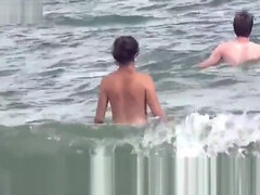 Plage, Gros cul, Queue, Poilue, Nue  à poil, Mamelons, Adolescente, Voyeur
