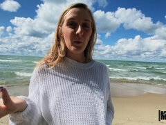 Tussi, Strand, Blasen, Füsse, Fetisch, Fussjob, Natürlichen titten, Realität