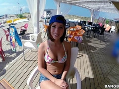 Plage, Gros cul, Européenne, Branlette thaïlandaise, Hard, Hd, Seins naturels, Nénés