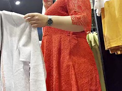 Lieveling, Mooie dikke vrouwen, Grote lul, Grote mammen, Pijpbeurt, Aangekleed, Grappig, Handbeurt