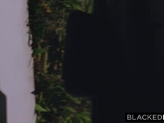 Grosse bite, Sucer une bite, Brunette brune, Gorge profonde, Interracial, Léchez, Chevaucher, Suçant