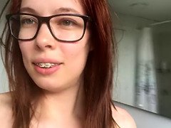 Fetisch, Brille, Hd, Natürlichen titten, Rotschopf, Rasiert, Titten, Nass