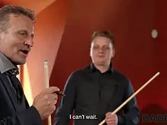 Schönheit, Grosser arsch, Braunhaarige, Gehörnter ehemann, Papi, Schwarz, Freundin, Hd