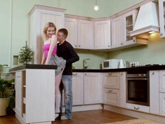 Sucer une bite, Hd, Lingerie, Masturbation, Chevaucher, Russe, Rasée, Avaler