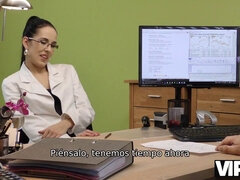 18 jahre, Nahaufnahme, Tschechisch, Europäisch, Brille, Hd, Büro, Jungendliche (18+)