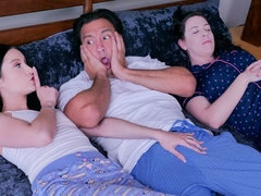 Arsch, Grosser arsch, Blasen, Braunhaarige, Tochter, Handjob, Hardcore, Jungendliche (18+)