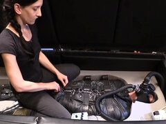 Sadomasochismus, Braunhaarige, Weibliche domination, Latex, Milf, Herrin, Spielzeuge