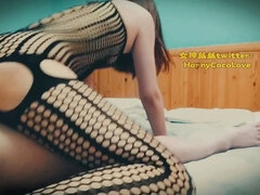 Анальный секс, Азиатки, Большая жопа, Большой клитор, Китаянки, Оргазм, Чулки, Страпон