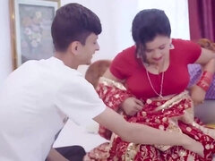 Leie, Grosser arsch, Vollbusig, Selbstgemacht, Indisch, Milf, Natürlichen titten, Stiefmutter