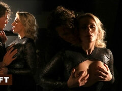 Gros cul, Gros seins, Blonde, Sucer une bite, En levrette, Jeux, Mère que j'aimerais baiser, Cheveux courts