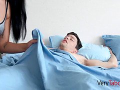 Tetas grandes, Mamada, Morena, Coño, Montar, Madrastra, Tabú, Adolescente