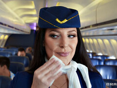 Grosse titten, Blasen, Doppelpenetration, Interrassisch, Muschi, Rock, Stewardess, Uniform