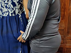 Enthousiasteling, Grote lul, Zwart, Bedriegen, Indonesisch, Rijpe lesbienne, Tieten likken, Vrouw