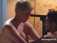 Cul, Gros cul, Gros seins, Sucer une bite, Hard, Massage, Branlette espagnole, Nénés