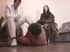 Bondage discipline sadomasochisme, Blond, Man die toekijkt, Sperma shot, Dominatie, Dominante vrouw, Handbeurt, Vernedering
