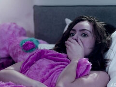 Slaapkamer, Grote kont, Grote lul, Pijpbeurt, Bruinharig, Kut duiken, Mager, Tiener