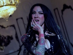 Asombroso, Culo grande, Morena, Penetracion con dedos, Abierta, Madres para coger, Zapatos, Tetas