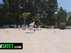 18, ブロンド, 衣服着たままセックス, 大学生, オマンコ, スポーツ, ティーン, 締まりの良い