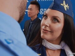 Arsch, Grosser arsch, Grosser schwanz, Grosse titten, Braunhaarige, Hundestellung, Milf, Stewardess
