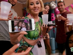 Поза 69, Азиатки, Брюнетки, Группа, Латиноамериканки, Вечеринка, Киски, Сиськи