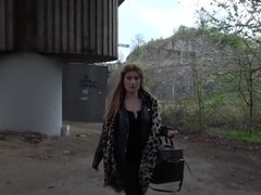Grosser schwanz, Bus, Milf, Geld, Im freien, Pov, Öffentlich, Zug