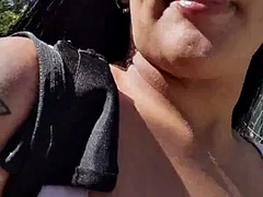 Gros seins, Exhib, Fille latino, De plein air, Public, Nénés