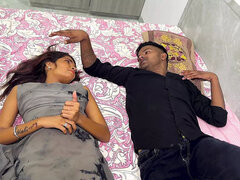 Beauté, Couple, Conversation vulgaire, Première fois, Hard, Hôtel, Indienne, Nénés