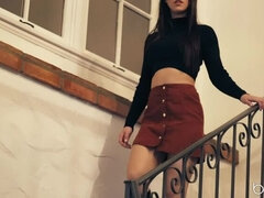 Niñera, Mamada, Botas, Morena, Engañando, Estilo perrito, Sexo duro, Montar