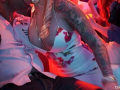 Culo grande, Tetas grandes, Tetona, Borracha, Sexo duro, Tetas naturales, Orgía, Tetas