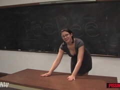 Grote mammen, Pijpbeurt, Rondborstig, Sperma in gezicht, Brillen, Groep, Hardcore, Pissen